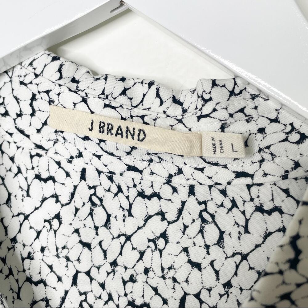 J Brand Printed Popover Collared Blouse Black White Size Large - Picture 5 of 9